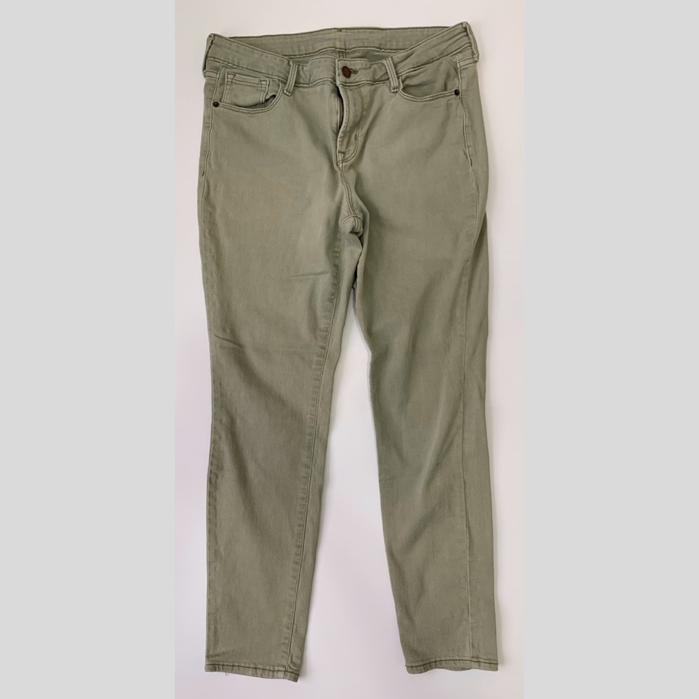 Old navy olive green rockstar jeans, size 12